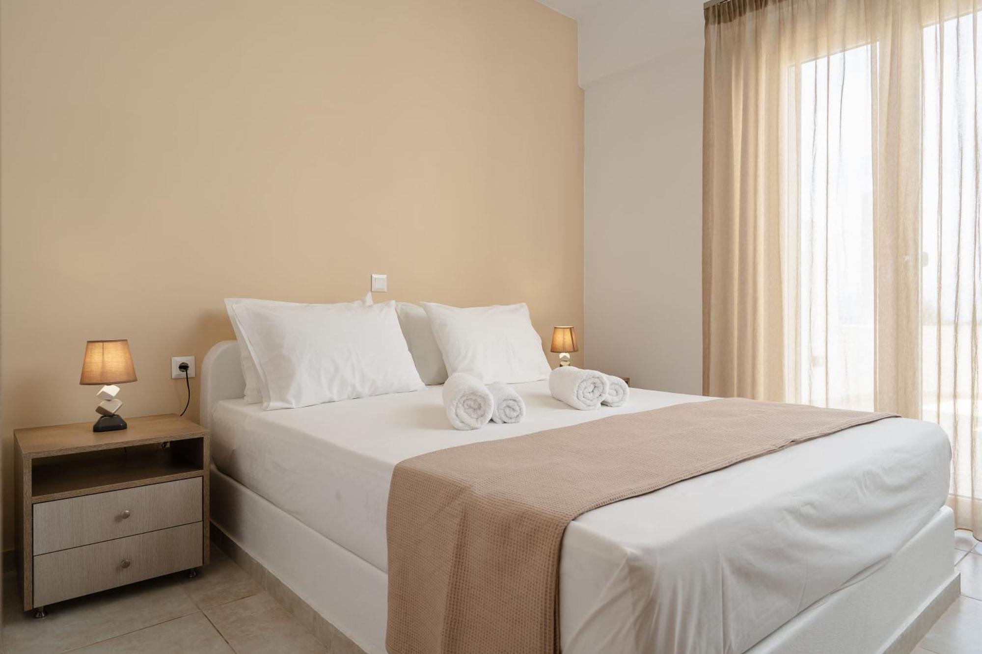 Evripus Suites Kastrákion Exteriör bild